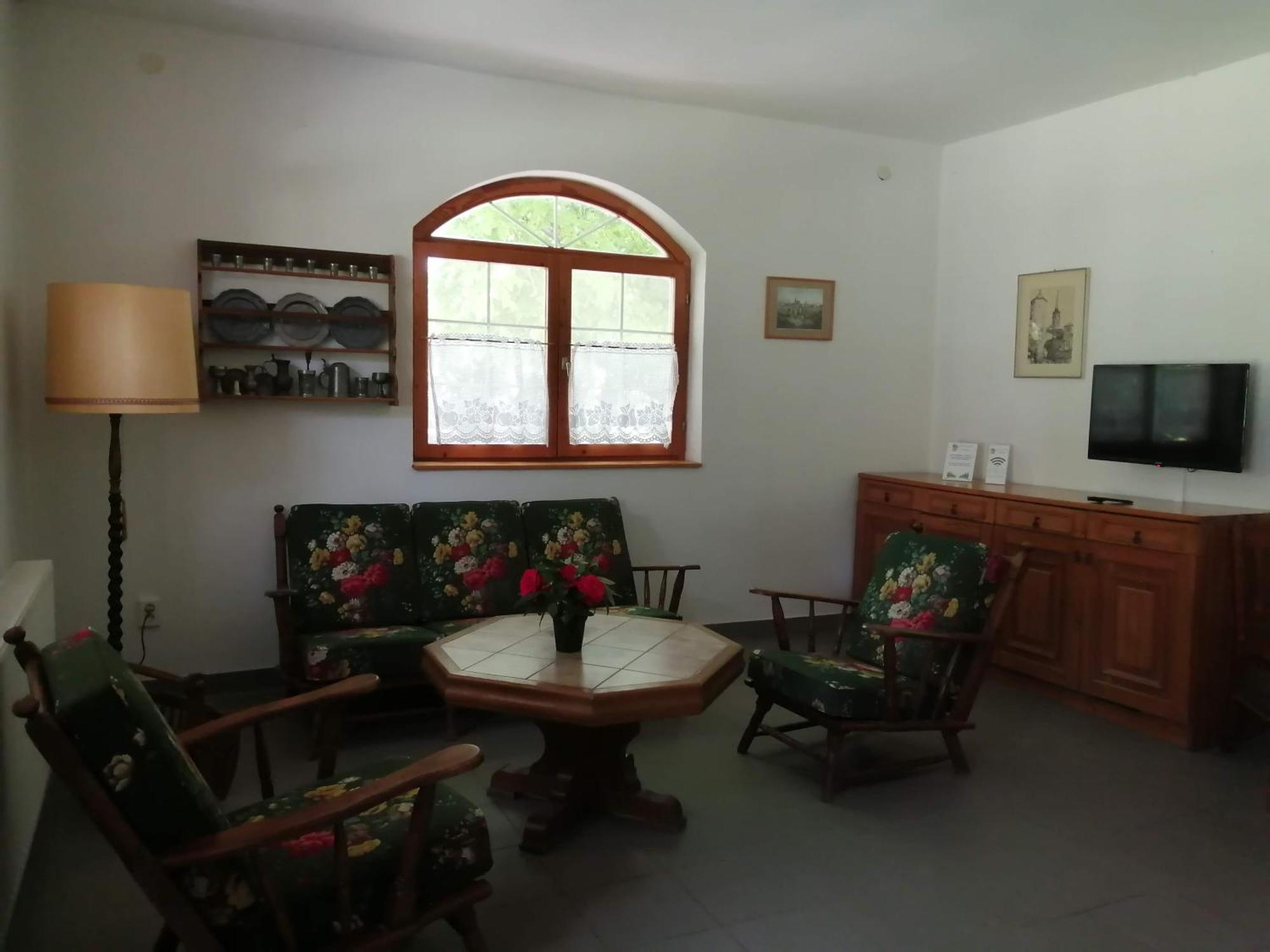 Gesztenye Vendégház Ságvár Exterior foto